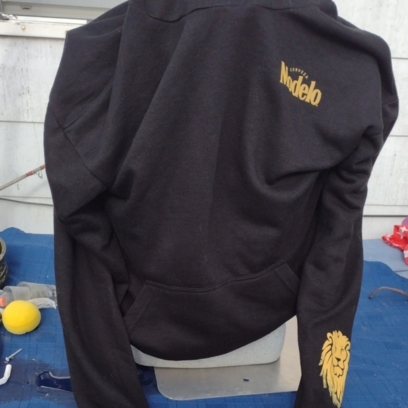 Modelo Black Hoodie with Lion Logo&Crew Neck t shirt - Picture 1 of 7